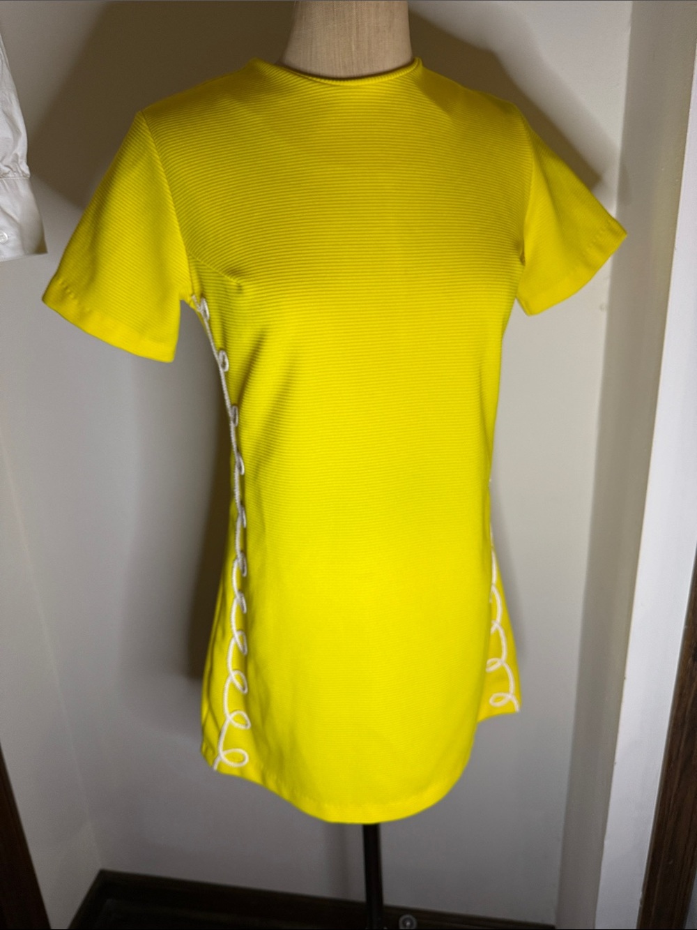 Yellow Short-Sleeve Side-Tie Women’s Top Vintage